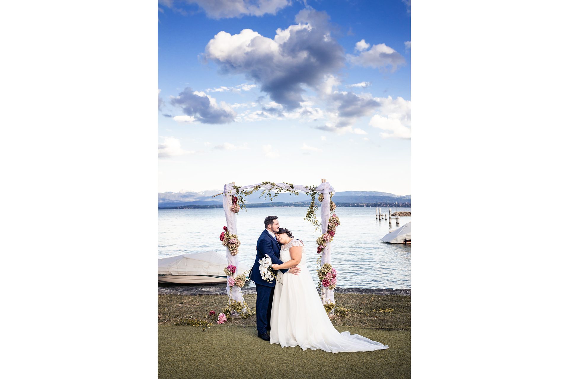 Mariage au bord du lac Léman - Matthieu Chandelier photographe de mariage Annecy 3