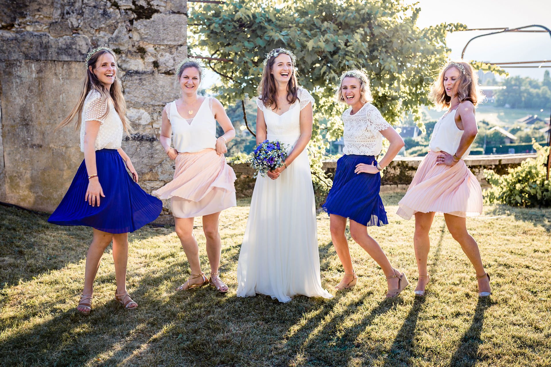 Photo de groupe fun - Matthieu Chandelier photographe de mariage
